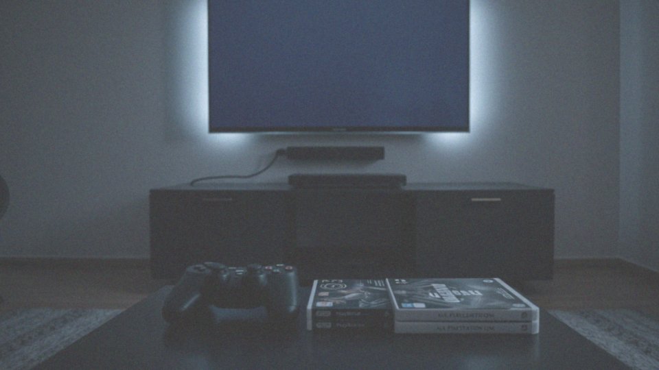 Dlaczego PS3 Super Slim jest popularna wśród graczy?