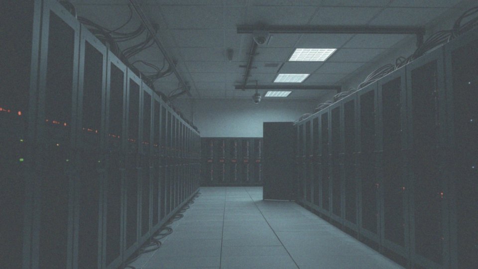 Co mówi ustawa antyterrorystyczna o utrwalaniu rozmów telefonicznych?
